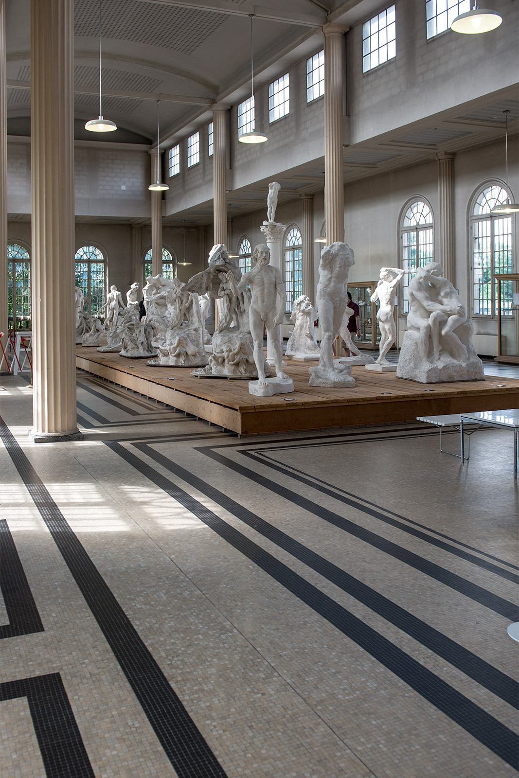 Le musée présente de nombreux plâtres dont les œuvres monumentales de Rodin.