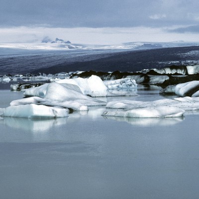 Lacs proglaciaires au sud du glacier Vatnajökull en Islande