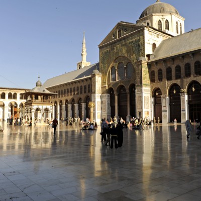 La mosquée des Omeyyades : Située au coeur du vieux Damas, capitale de la dynastie, elle compte parmi les plus anciens monuments de l’Islam.