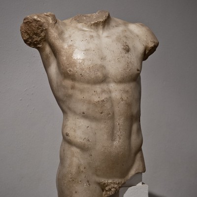 Torse masculin colossal - Musée Archéologique de Séville - Période de Tibère (14-37 après J.-C.)