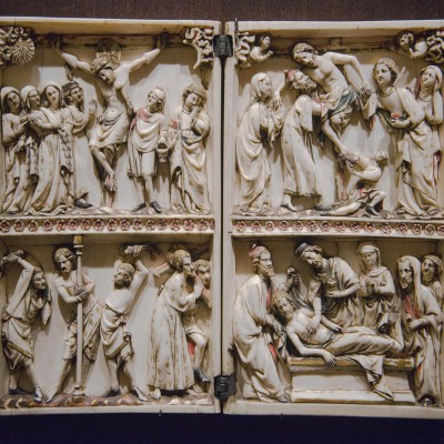 Diptyque - Scène de la passion du Christ - Paris 1290-1310, ivoire, 19,8 x 11,5 cm (chaque feuillet) Musée Calouste Gulbenkian - Lisbonne