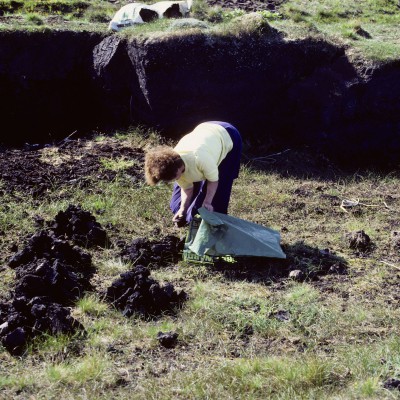 Ramassage de la tourbe - Lande d'Erris - Comté de Mayo - Irlande 1984