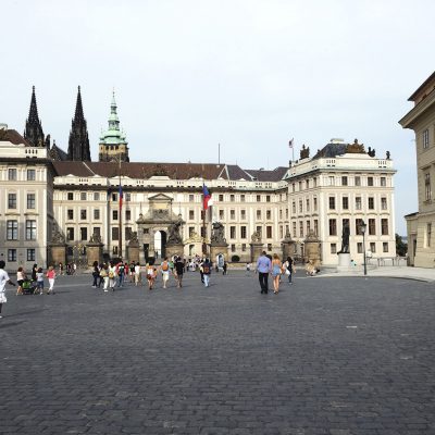 Le château Royal - Place Hradanské náměsti - Prague 2011.