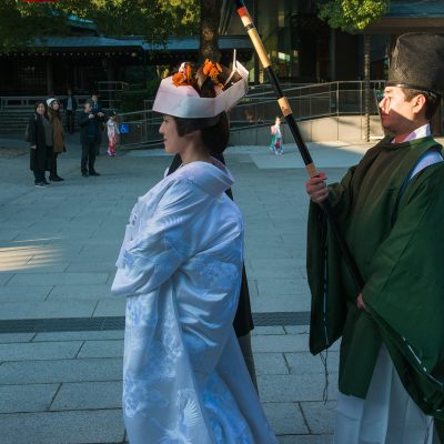 La cérémonie de mariage shinto, « cérémonie devant les divinités » est la cérémonie de mariage japonais traditionnelle, d'origine shintoïste.