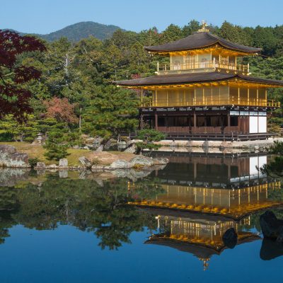 Le Kinkaku-ji, Temple du Pavillon d'or) est le nom usuel du Rokuon-ji, temple impérial du jardin des cerfs) situé à Kyōto au Japon. Ce nom est tiré du Kinkaku, « pavillon d'or »), bâtiment recouvert d'or situé dans le jardin du temple.
