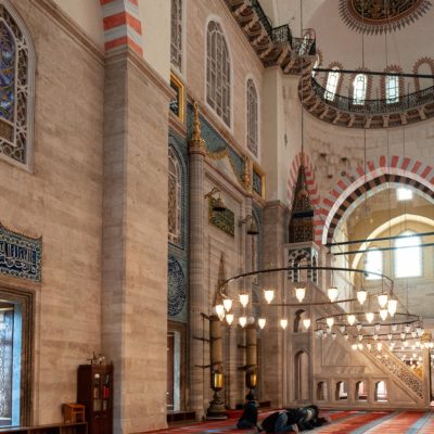 Chandelier circulaire - La mosquée Süleymaniye